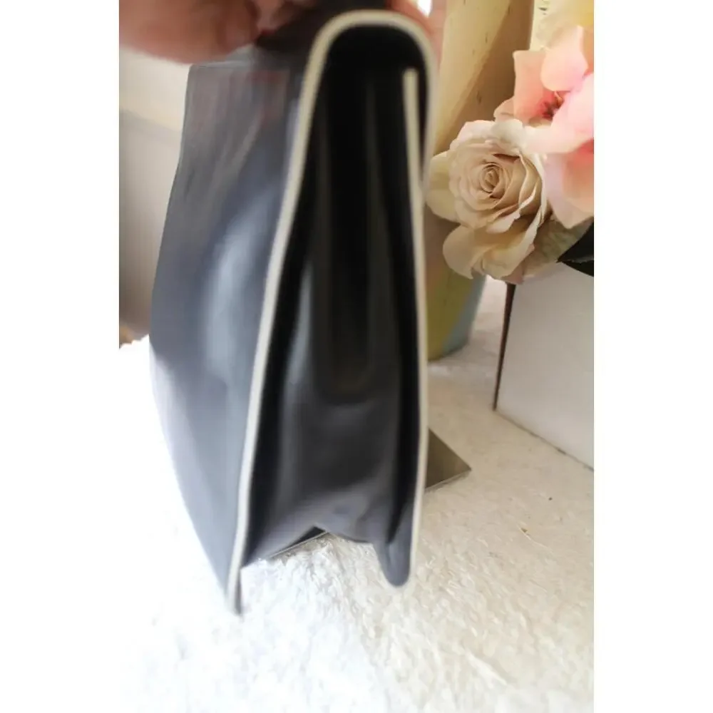 stunning BALLY BLACK WHITE TRIM HANDBAG PURSE (PU700